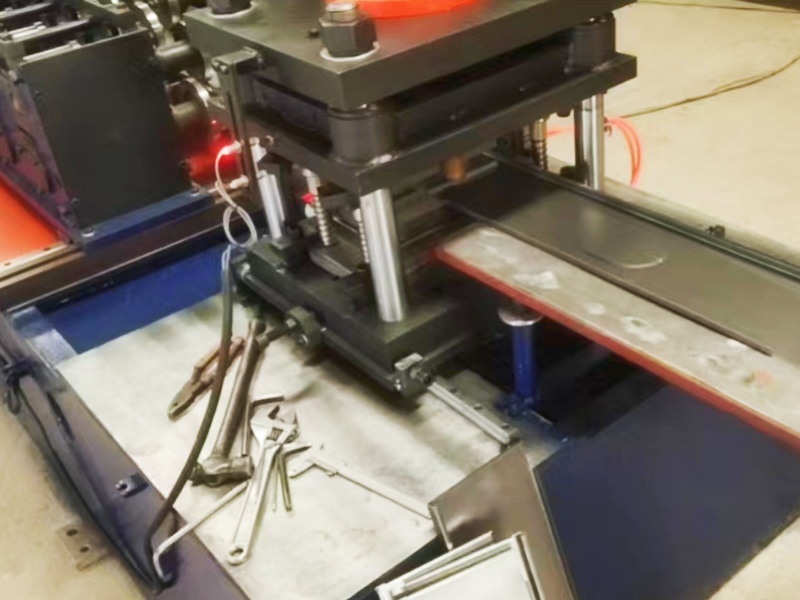 消防箱滅火器箱一體成型機生產線